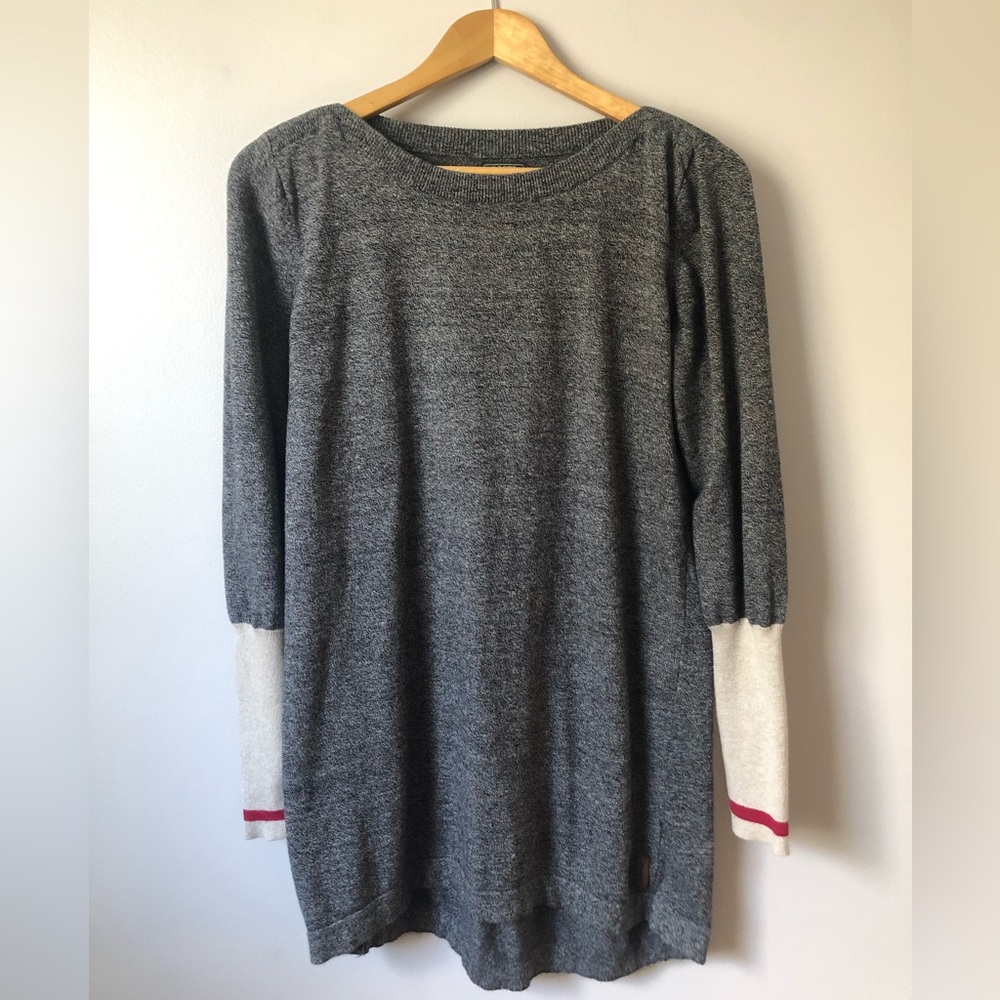 Roots Gray and White Tunic with Red Accents